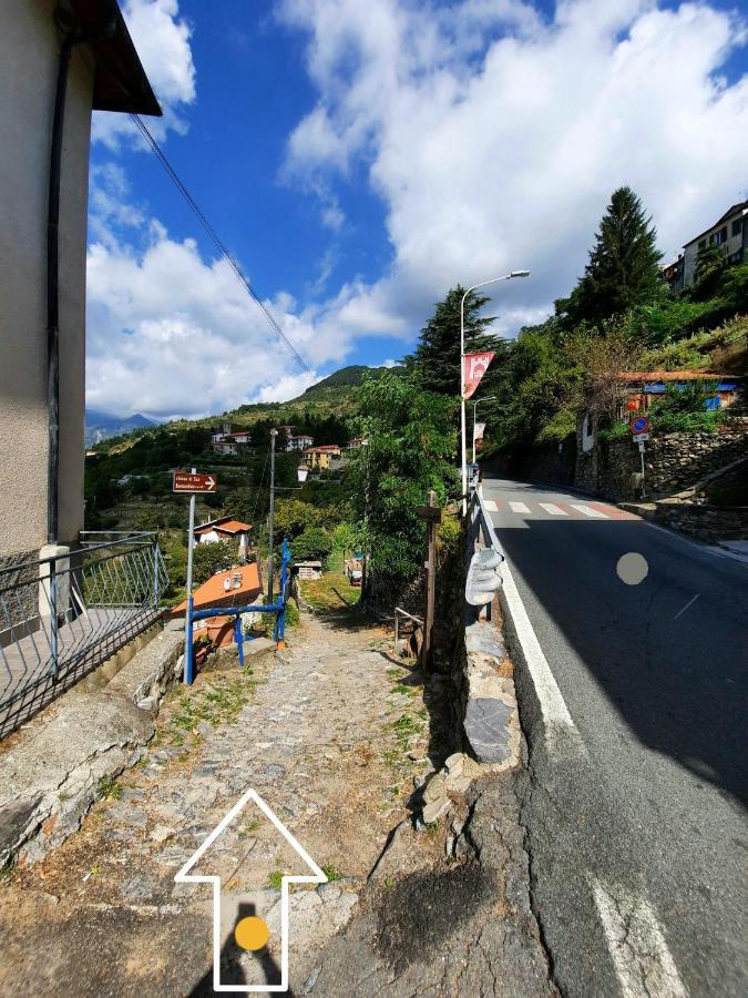 Casa Vacanze Da Oscar Villa Triora Bagian luar foto