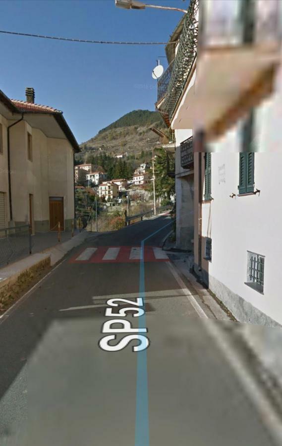 Casa Vacanze Da Oscar Villa Triora Bagian luar foto
